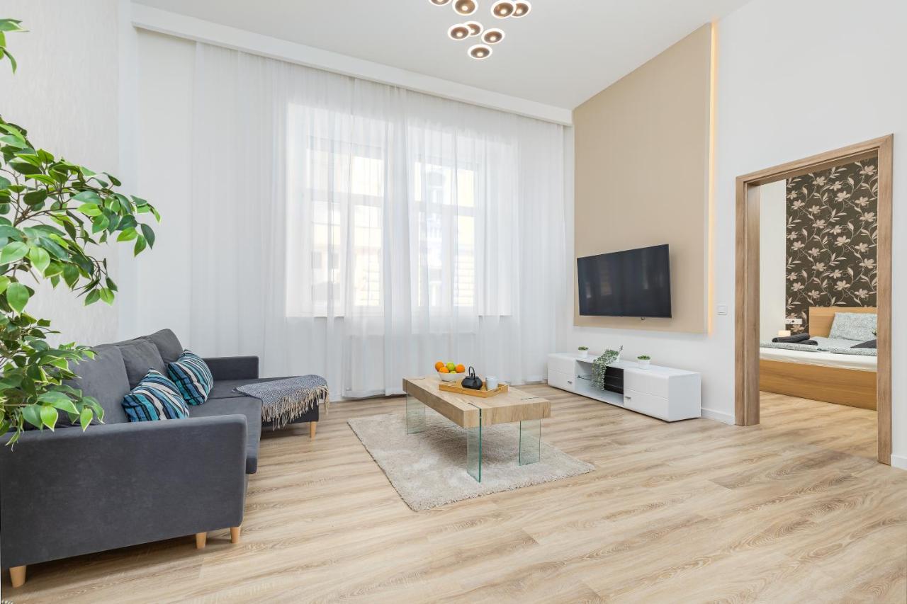 Kmety Deluxe Home With Sauna 布达佩斯 外观 照片