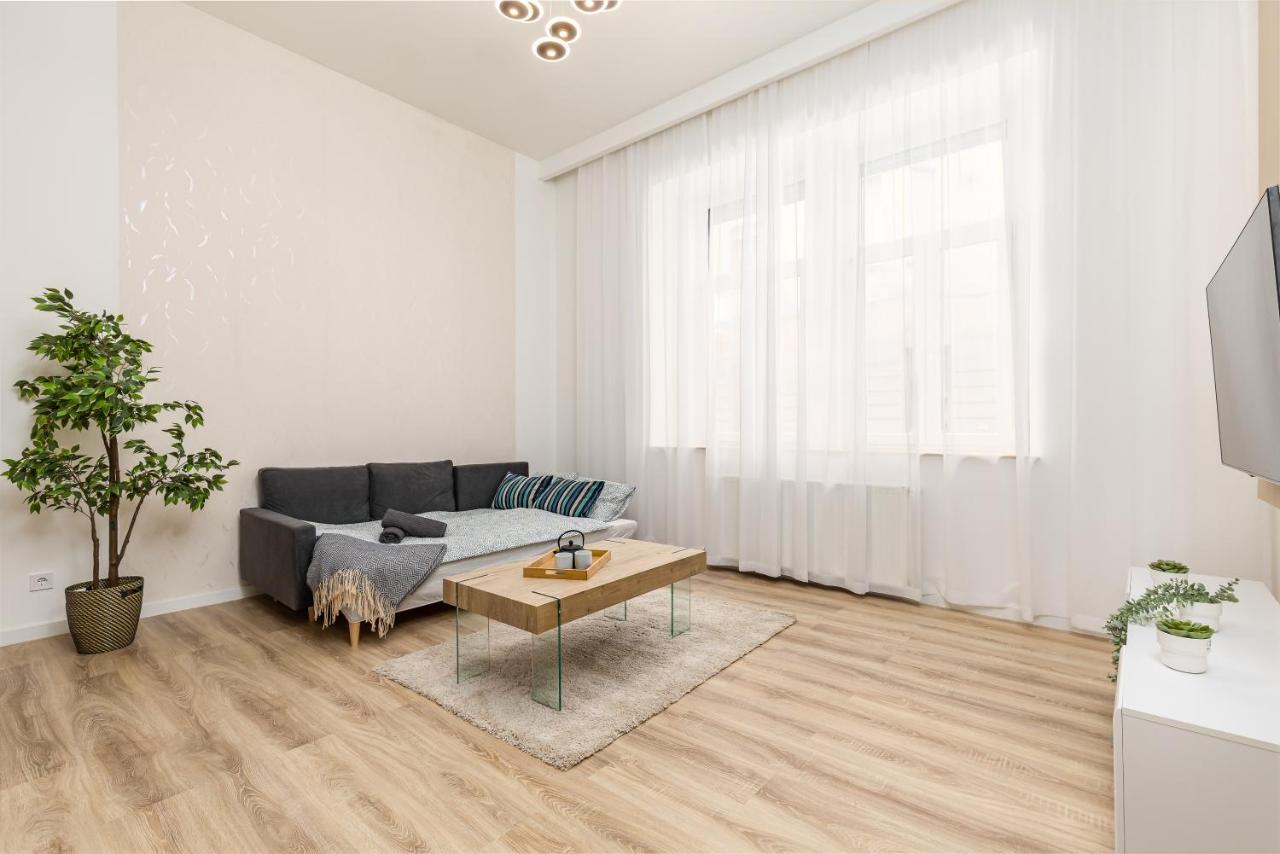 Kmety Deluxe Home With Sauna 布达佩斯 外观 照片